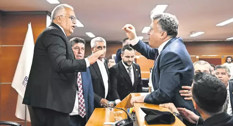 AK PARTİ VE ACAR’DAN TEPKİ
