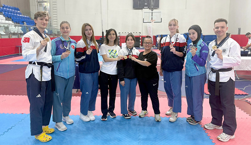 ALTINLAR BAYRAMPAŞA SPOR KULÜBÜ”NE 