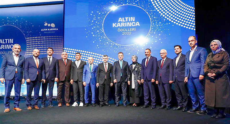 G.O.Paşa’ya Altın Karınca Ödülü