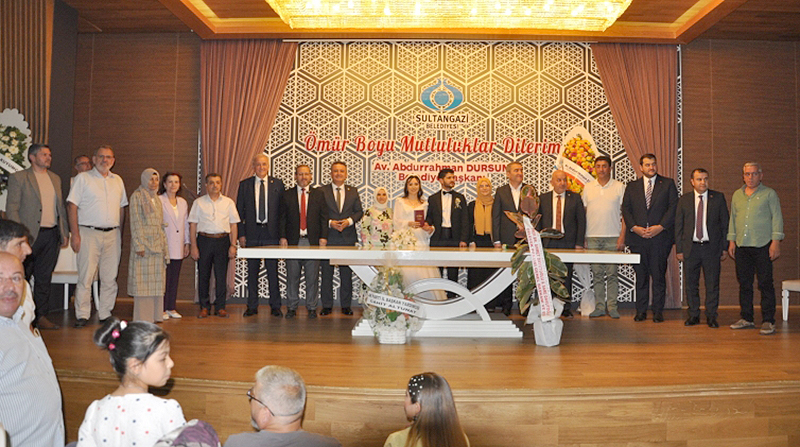 Mehmetoğlu ve Altan ailesinin mutlu günü