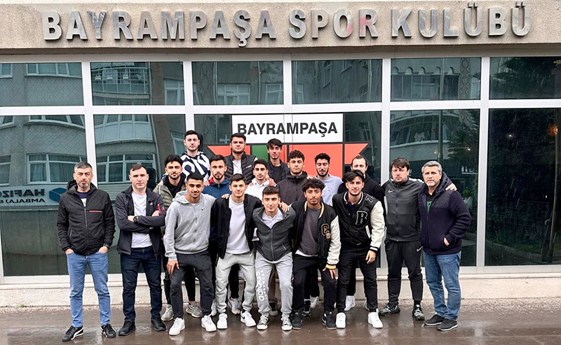 Bayrampaşaspor’a taraftar sahip çıktı