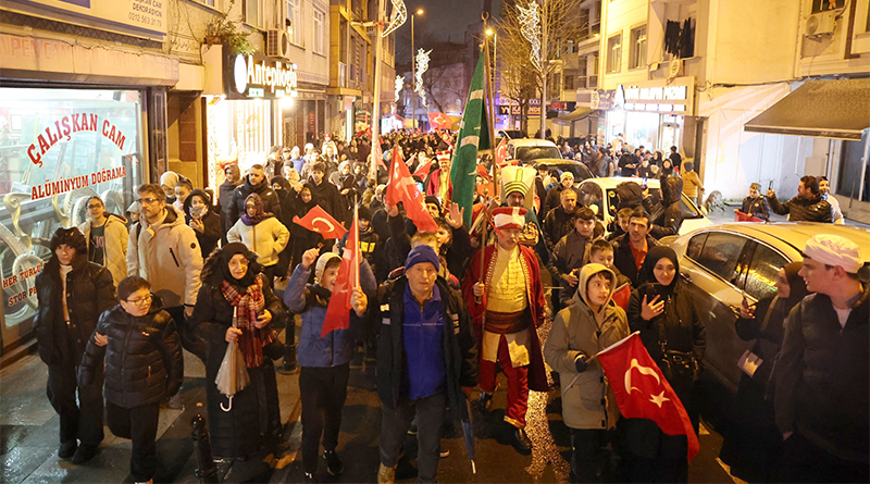 Fener alayı ve mehterle karşılama