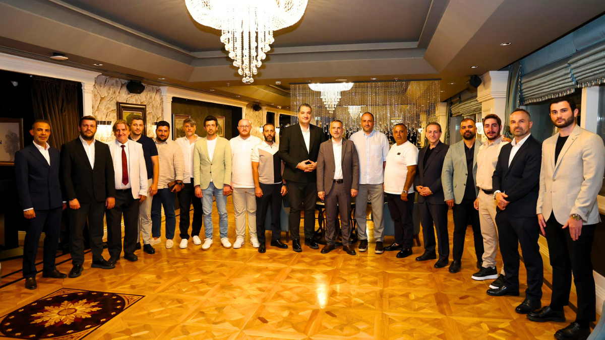 Bayrampaşa Belediyespor Kulübü ilk yönetim toplantısını gerçekleştirdi
