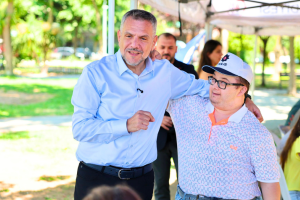 Bayrampaşa'da özel bireyler ahşap boyama atölyesinde buluştu