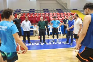 İbrahim Akın’dan Bayrampaşa Belediyespor’a ziyaret