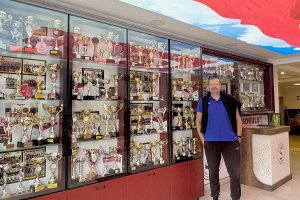Şampiyon hoca Bayrampaşa’ya veda etti
