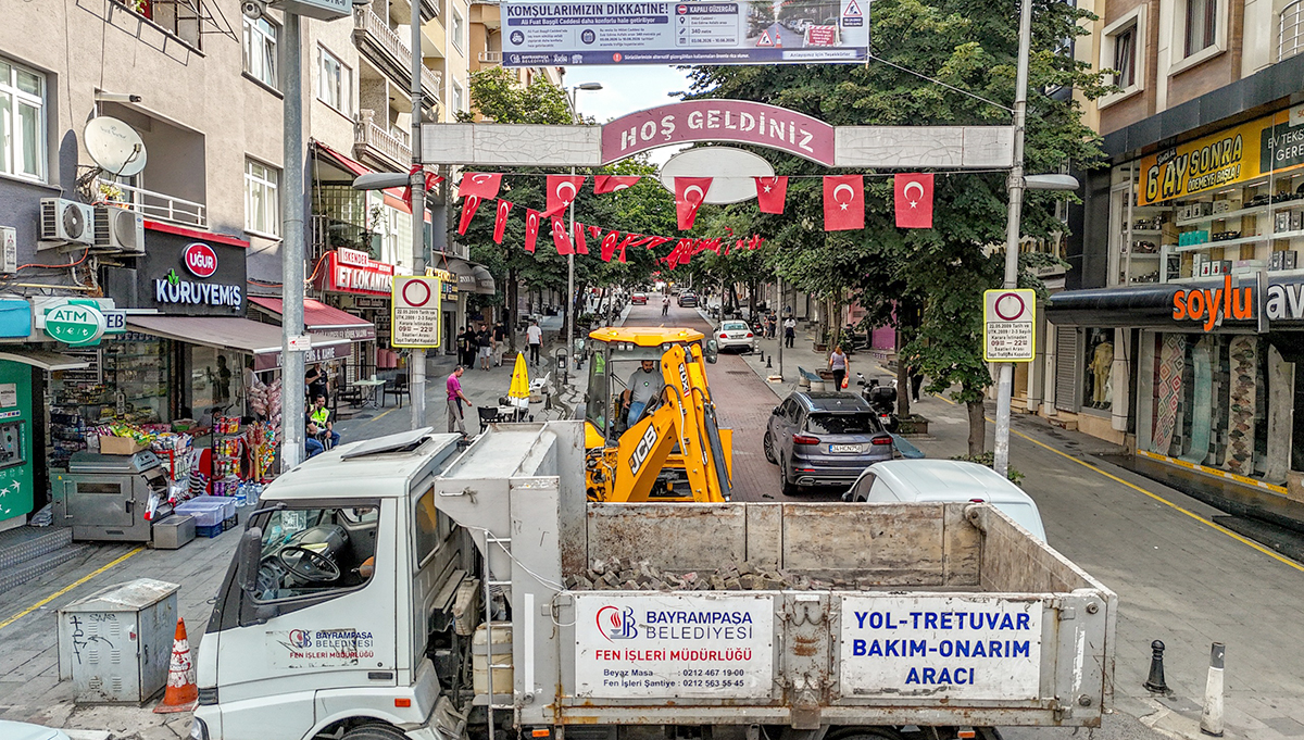 Ali Fuat Başgil Caddesi de yenileniyor