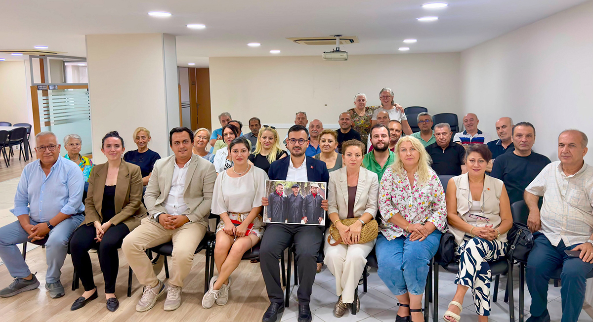 Yeni Parti Bayrampaşa’da kurucu başkan Çam 