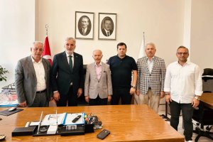 Başkan Sırakaya’ya dostlarından anlamlı ziyaret