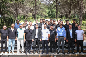 Genç Kartaltepeliler özel kardeşlerini unutmadı