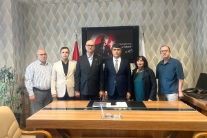 CHP Bayrampaşa'dan İlçe Milli Eğitim Müdürüne hayırlı olsun ziyareti