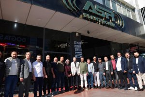 Akın ve Acar, üretimin kalbinde esnafla gönül sofrasında buluştu