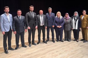 Alperen Ocakları'ndan gençleri bağımlılıktan koruyacak konferans