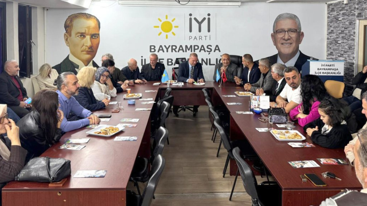 Bayrampaşa’da İYİ Parti’nin 9. kuruluş yıl dönümü kutlandı